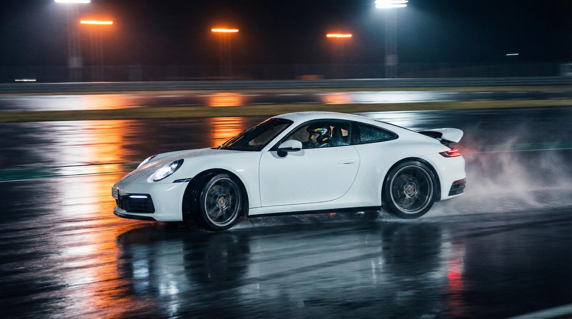 麻豆传媒跑车频道